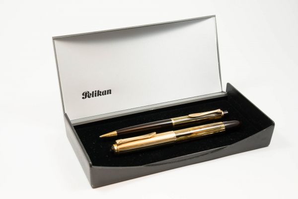 Pelikan Set Schildpatt Füllfederhalter 500 und Bleistift 450
